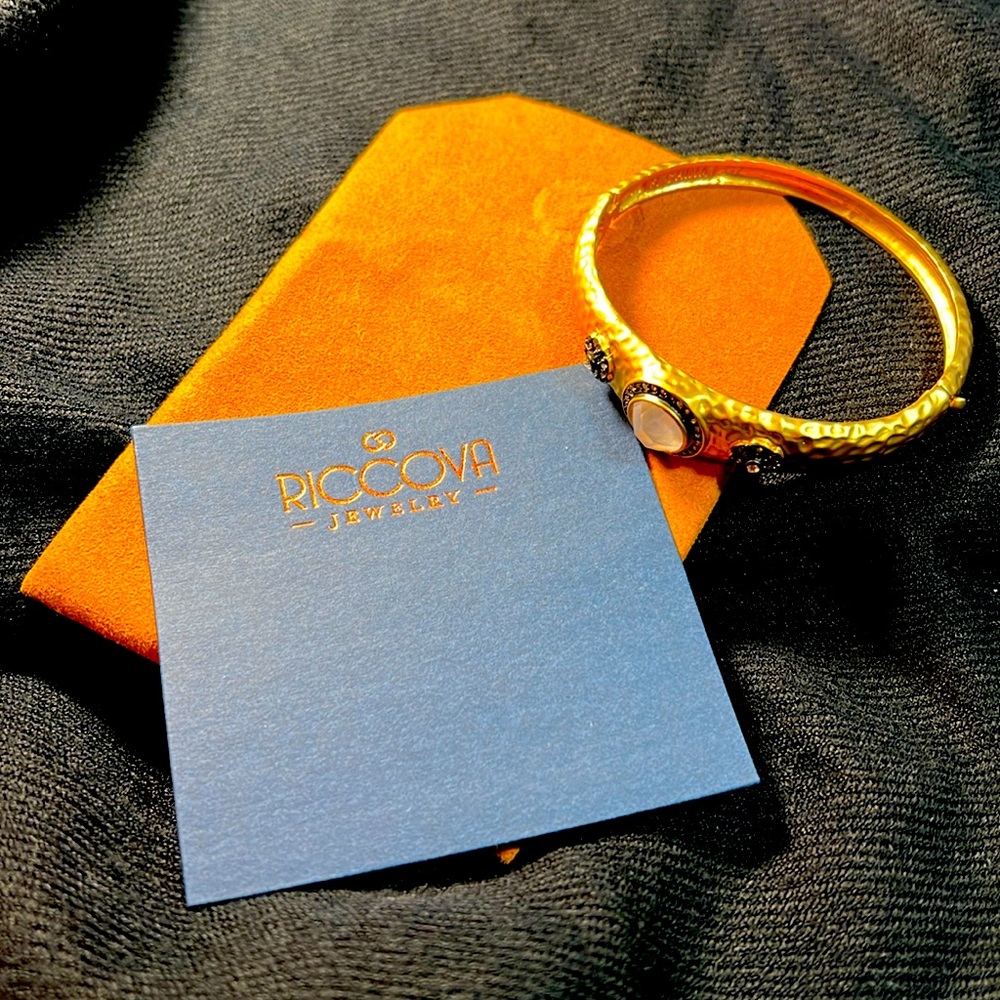 NWOT RICCOVA Bracelet